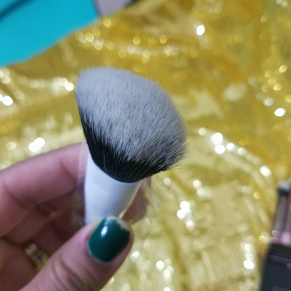 Luxie makeup brushes